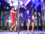 Thái thanh cô gái trần truồng Pole Dance 2